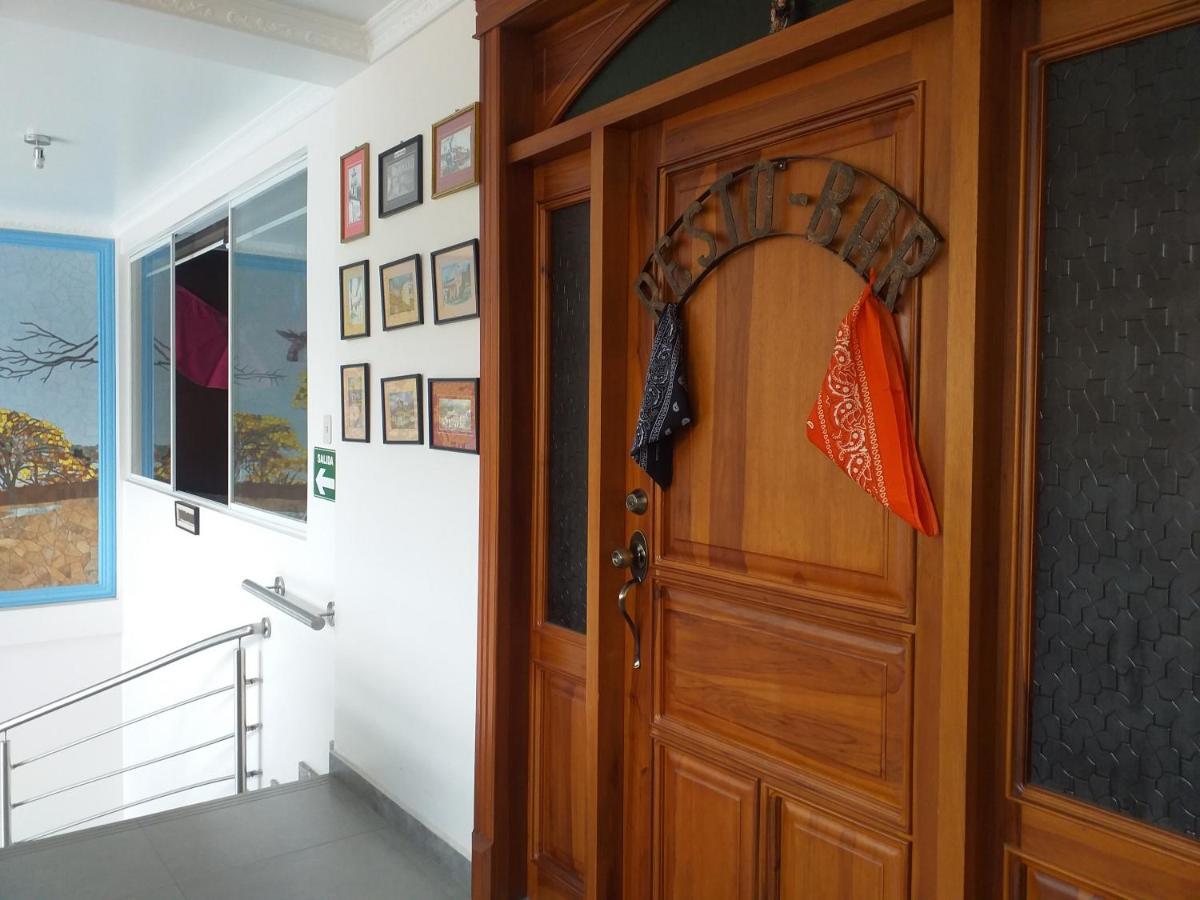 Hostal Resto - Bar "El Penon" Alausí المظهر الخارجي الصورة