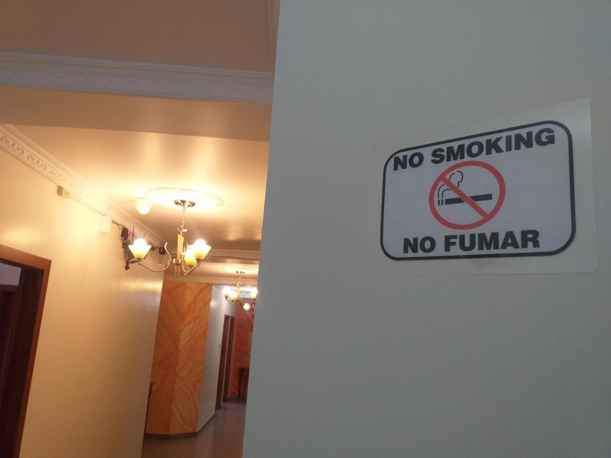 Hostal Resto - Bar "El Penon" Alausí المظهر الخارجي الصورة